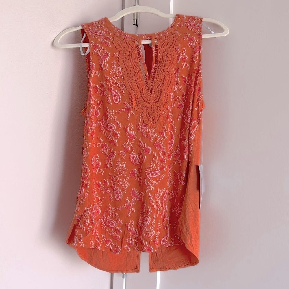 Daniel Rainn‎ Orange Quin Keyhole Crochet Top